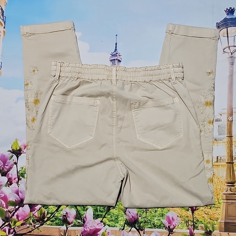 Driftwood Floral Beige Embroidered‎ Cuffed Hem Drawstring Pants Size Medium NWT - Picture 6 of 6
